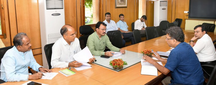 Meeting held regarding reorganization of new districts— The objective of reorganization of districts should not be political but should be based on public interest - Deputy Chief Minister Dr. Prem Chand directed the high level expert committee constituted for reorganization of new districts to submit the report within 15 days