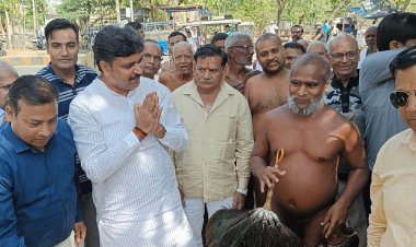 सामाजिक न्याय एवं अधिकारिता मंत्री श्री जूली व संत आचार्य श्री सुनील सागर जी महाराज ने पैदल मार्च के माध्यम से शांति एवं अहिंसा का संदेश दिया जैन संत आचार्य सुनील सागर जी महाराज ने कैदियों को प्रवचन दिए, जैन संत के प्रवचन से भाव विभोर हुए कैदी, जीवन में सकारात्मक बदलाव का लिया संकल्प