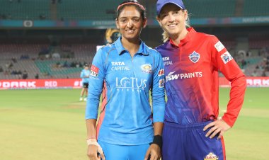 पहली महिला प्रीमियर लीग 2023 की पहली चैंपियन बनी मुंबई इंडियंस की टीम।