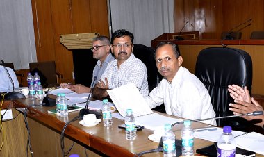 सार्वजनिक निर्माण मंत्री ने की 73 राष्ट्रीय राजमार्ग परियोजनाओं की प्रगति की समीक्षा