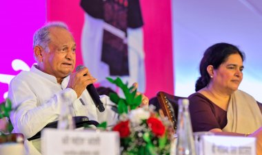 मुख्यमंत्री की बड़ी घोषणा- बिजली उपभोक्ताओं को अब नहीं देना होगा फ्यूल सरचार्ज राज्य सरकार वहन करेगी 2500 करोड़ रुपए