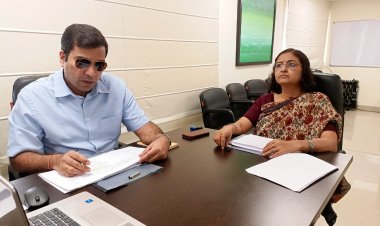 मिशन 2030 हितधारकों की सहभागिता से माइनिंग से जुड़े सभी क्षेत्रों व उद्यमों के विकास का बनेगा विजन डॉक्यूमेंट, क्रियान्वयन का तैयार होगा रोडमेप-एसीएस माइंस श्रीमती वीनू गुप्ता - दुर्लभतम खनिज संपदा सहित 85 मेजर व माइनर मिनरल में से 57 मिनरल्स का प्रदेश में खनन - कृषि के बाद माइनिंग सेक्टर में सर्वाधिक रोजगार के अवसर -सोमवार को 5 जिलों में मिशन 2030 शिविर