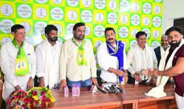 राजस्थान विधानसभा चुनाव: आरएलपी और आप ने आधी रात बाद जारी की प्रत्याशियों की सूची, हनुमान बेनीवाल ने खुद भी चुनाव लड़ने का ऐलान किया