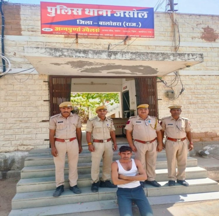 जसोल पुलिस की सख्त कार्रवाई: अवैध बजरी से भरे डंपर जब्त, चालक गिरफ्तार, लोकेशन साझा करने वालों पर केस दर्ज