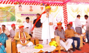 मुख्यमंत्री वृक्षारोपण महाभियान : 'हरियाळो-राजस्थान' – जोधपुर में उप मुख्यमंत्री डॉ. बैरवा एवं संसदीय कार्य मंत्री ने किया वृक्षारोपण – राजस्थान को हरित प्रदेश बनाने के लिए इस वर्ष 11 करोड़ पौधे लगाए जा रहे - उप मुख्यमंत्री, डॉ. बैरवा